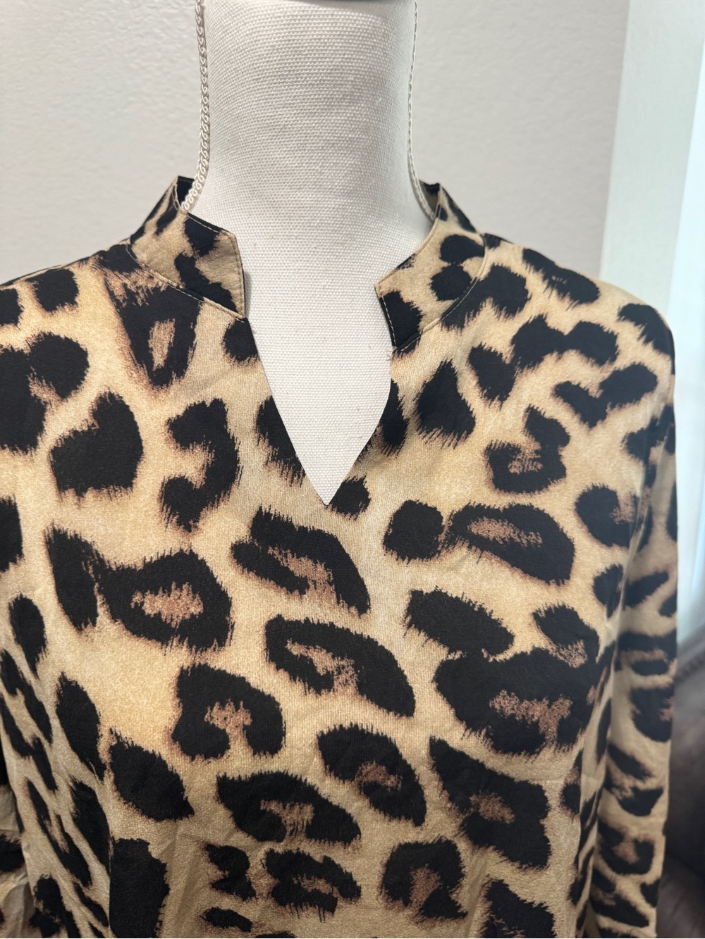 Leopard Print High-Low Tunic Top – Size Large - Picture 3 of 6